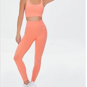 Coral Active Ribbed High-Rise Leggings. NWT